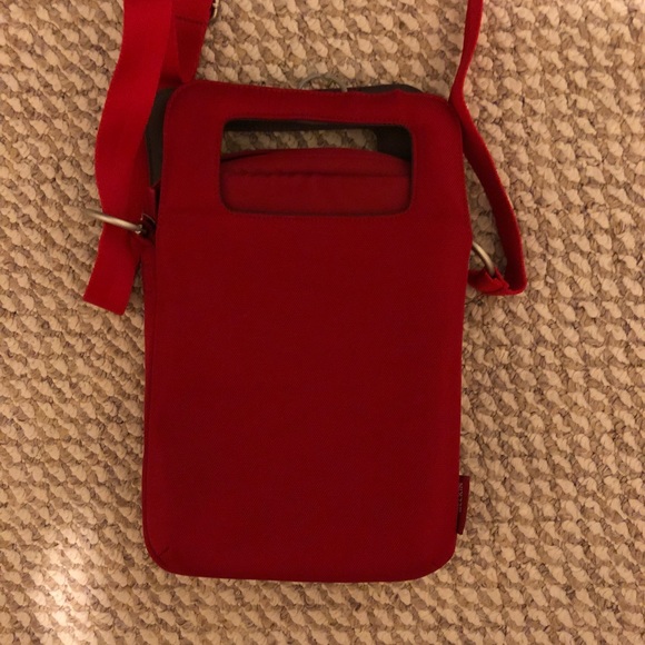 Red tech bag - Picture 2 of 6